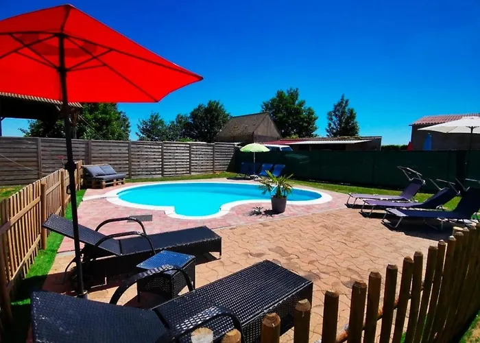 Les Clefs De L Argiliere Bed & Breakfast Fournival photo