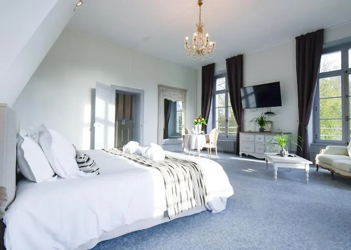 Chateau De Gezaincourt Villa photo