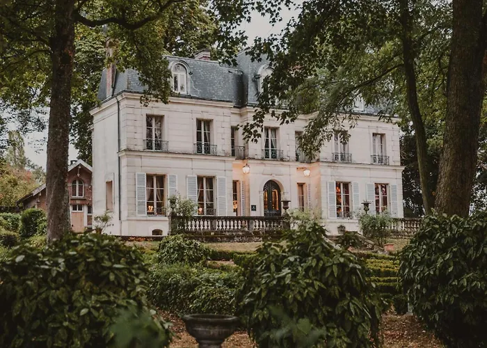 Chateau De Picheny photo
