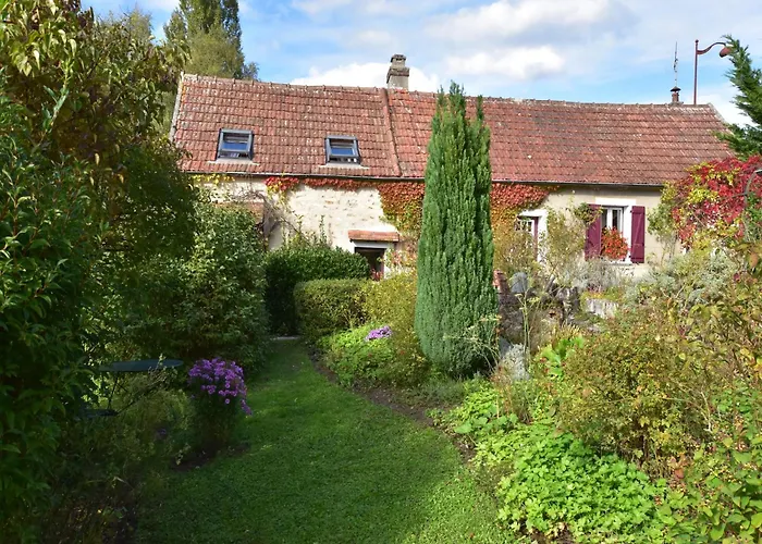 foto di Charming Gite In France For A Private Getaway Mézy-Moulins