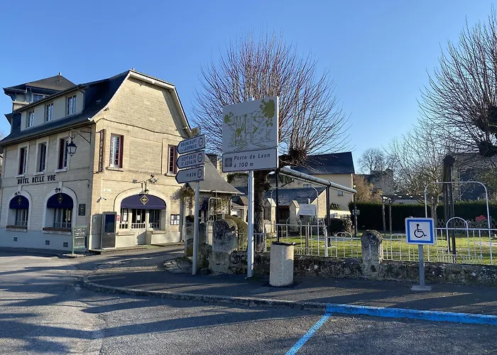 Photo de LOGIS HOTEL BELLEVUE RESTAURANT LA POMME d'OR Coucy-le-Château-Auffrique