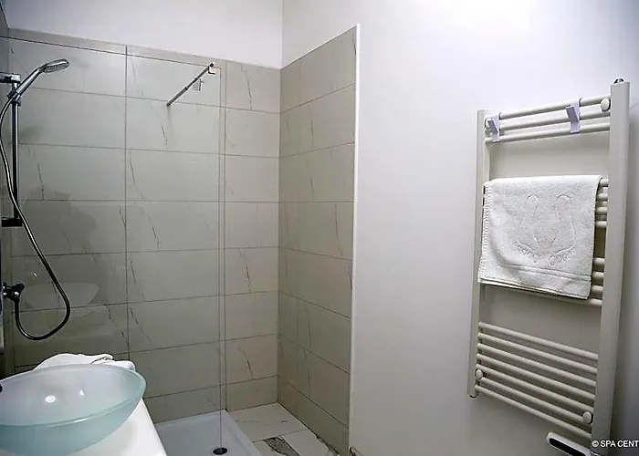 Hotel Center Saint-Quentin Centre Gare 24-24 Parking Prive La Fere Foto